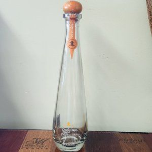Don Julio 1942 Primavera Empty bottle
